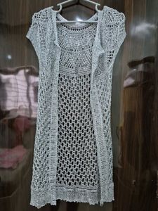 Silver Knit Cover-Up Sraug