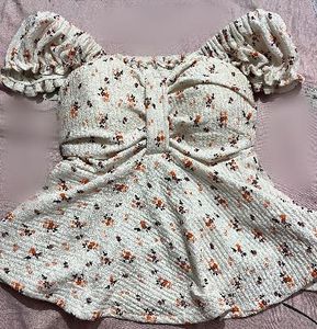Chic Floral Puff Sleeve Top