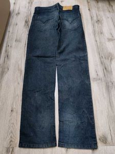 Ma1540 Volga guys jeans waist 32