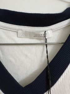 Zara White Ribbed V-Neck T-Shirt