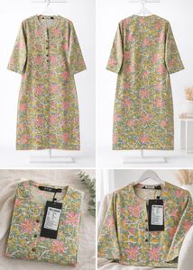 🌸 Shoppers Stop Floral Kurti –  New With Tag