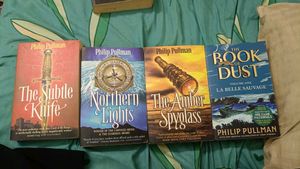 Philip Pullman Book Collection(northern lights)