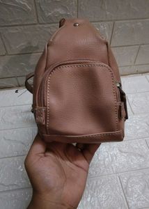 Minimalist Shoulder Bag 🤍
