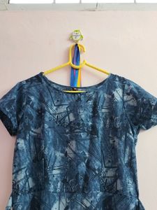 I'm Selling A Dress.