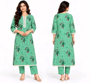 Green Floral Print Kurta Set with Lace Detail(unst