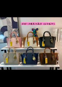 MICHAEL KORS SIGNATURE  TOTE BAG*HIGH QUALITY