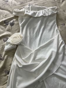 Chic White Strapless Cocktail Dress