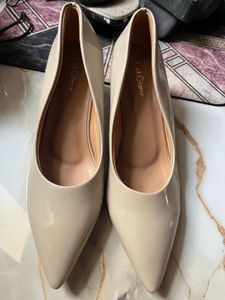 Elegant Nude Patent Pointed Heels