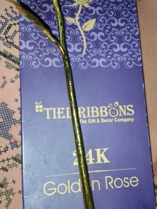 Golden Rose Showpiece