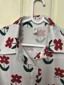 Cute Floral Print Button-Up Shirt