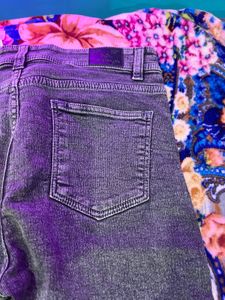 Stylish Grey Wash Denim Jeans