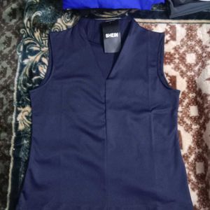 M size Elegant Sleeveless Navy Blue Top
