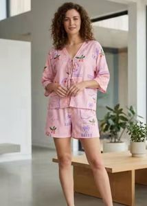 Pink Pajama Set with Cute Print 🧞‍♀️