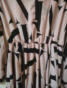 Chic Pink Maxi Dress with Black Print
