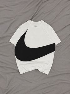 Nike Swoosh T-Shirt