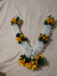Yellow & White Floral Necklace