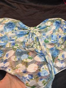 Floral lacey Tie-Front Top