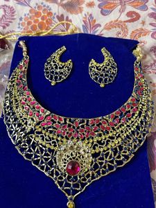 Stunning Kundan Necklace & Earring Set