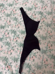 Black Strapless Bra