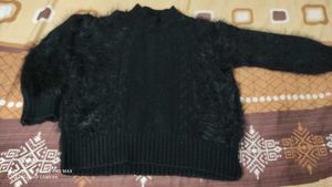 Beautiful Fur Black Sweater... 🥰