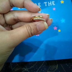 Elegant Gold Ring with Crystals