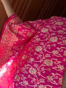 Pink Floral Banarasi Silk shawl