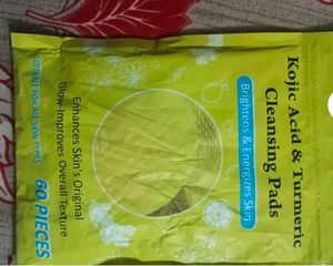 Kojic Acid &amp; Turmeric Cleansing Pads
