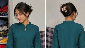 Stylish Teal Bell Sleeve Crop Top