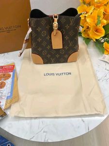 Stylish Louis Vuitton Bucket Bag