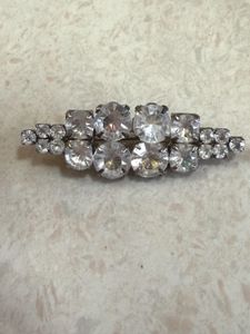 Assorted Decorative Brooches &amp; Pin Set