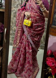 Elegant Maroon Paisley Print Saree