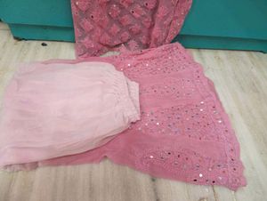 Lucknowi Chikankari Suit