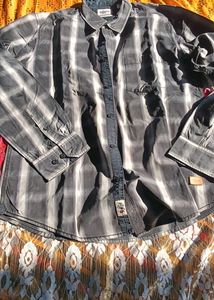 Men's Plaid Button-Down Shirt