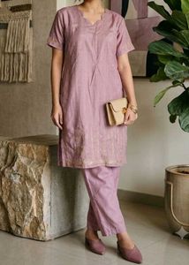 Elegant Lavender Kurta Set with Embellishments