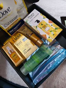 Beauty Box - Skincare And Haircare+Stickers Pack 7