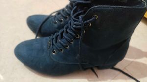 Boots Navy Blue