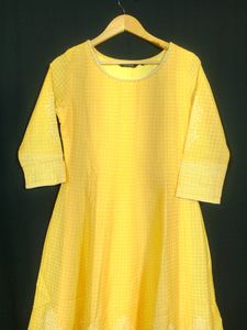 Imara Yellow Printed Women's Kurta