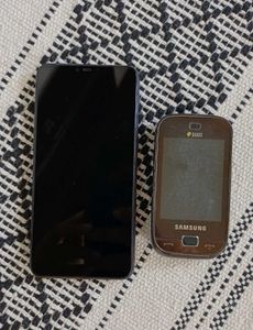 samsung and realme handset