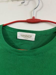 Stylish Green Sleeveless Top