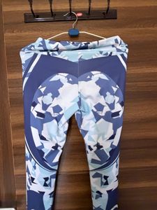 Stylish Geometric Print Leggings