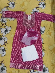 Beautiful Pink Bandhani Kurta Set