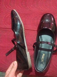 Girls' Black Patent Mary Janes