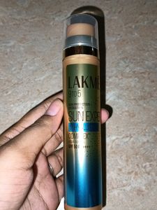 Lakme Sun Expert 1% Hyaluronic Complex Aqua Su Gel