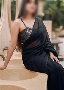 Elegant Black Saare