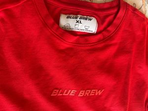 Vibrant Red BLUE BREW T-Shirt Cotton, never worn