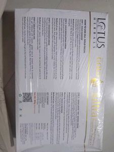 Lotus Herbals Gold Facial Kit