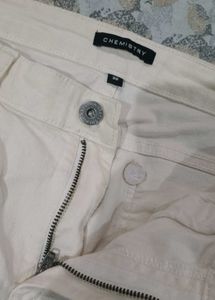 Chic White Wide-Leg Jeans