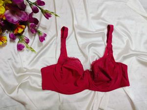 🇳🇿💫🎀Lace Trimmed Red Bra