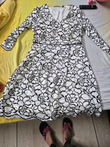 Elegant Vero Moda Floral Lace Dress