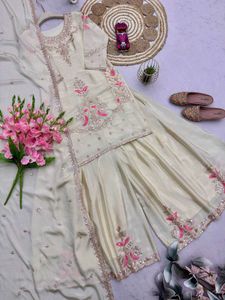 Elegant Cream Kurta Set with Pink Embroidery